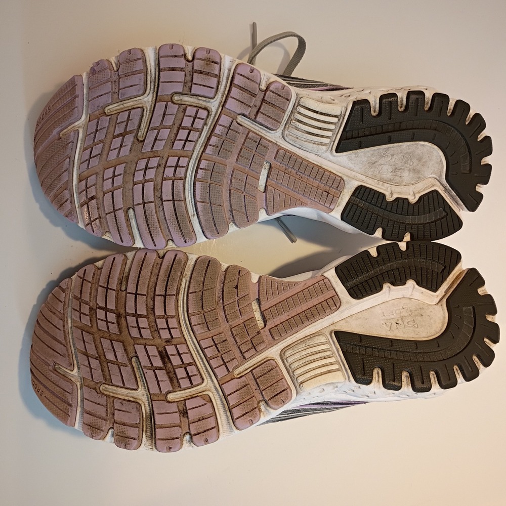 Brooks Adrenaline GTS 19 Womens Running Shoes Gray Purple 1202841B060 Medium B 9 - Picture 8 of 8